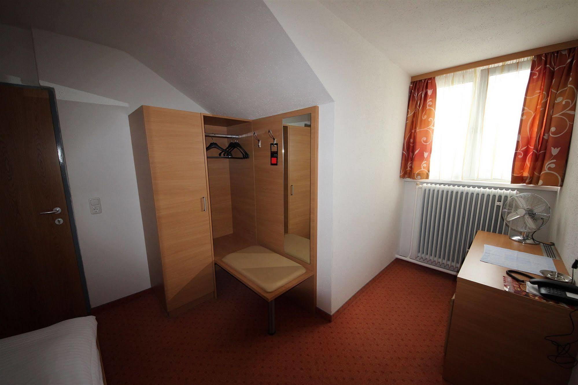 Hotel Kleinmuenchen Linz Eksteriør billede